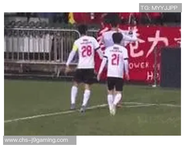 中国足球赛激战正酣球迷热情高涨期待精彩对决与新星崛起